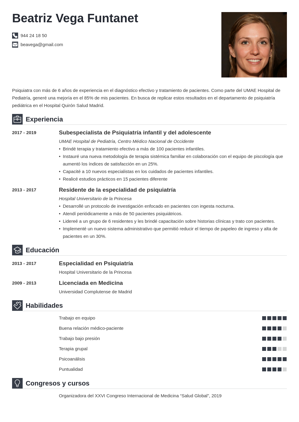 Curriculum Vitae de Médico: Ejemplos y Guía [20+ Tips]