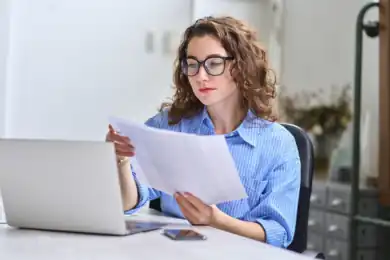 Currículum de Especialista en Facturación: Guía y Ejemplo