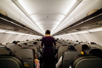 Currículum de azafata de vuelo: modelo de CV de cabin crew