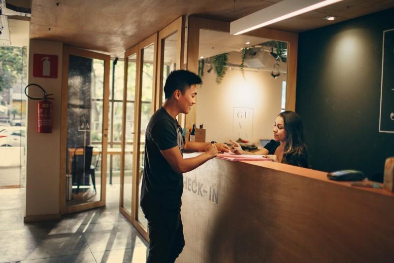 Currículum de recepcionista: ejemplos y guía de CV